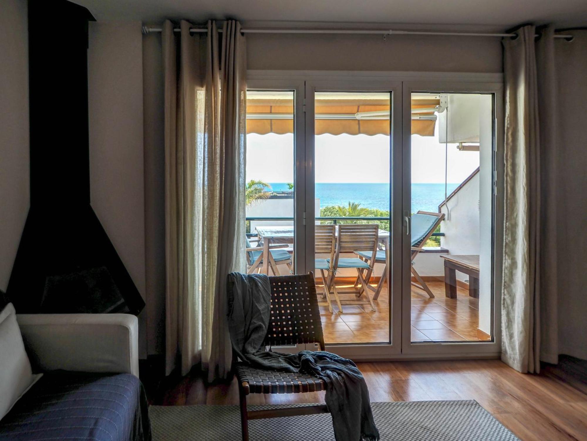 Balmins Surf By Hello Homes Sitges Luaran gambar