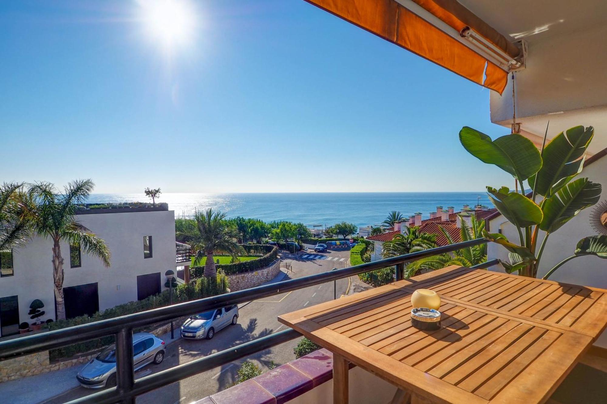 Balmins Surf By Hello Homes Sitges Luaran gambar